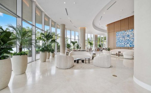 Eigentumswohnung in North Miami Beach, Florida, Vereinigte Staaten 1