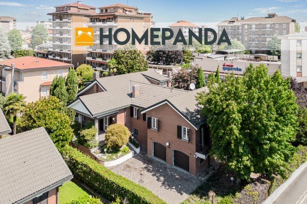 Villa in Melegnano, Lombardy, Italy 1 - 19102689