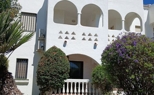 Stadthaus in Bel-Air, Estepona, Andalusien 1