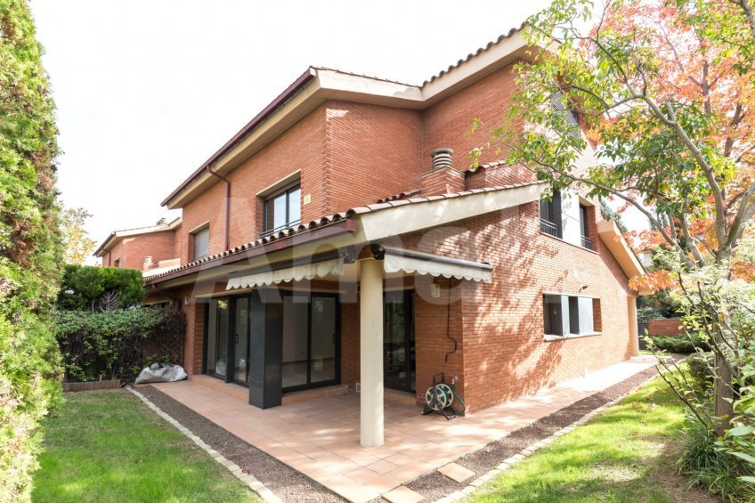 House in Sant Cugat del Valles, Catalonia, Spain 1 - 19101976