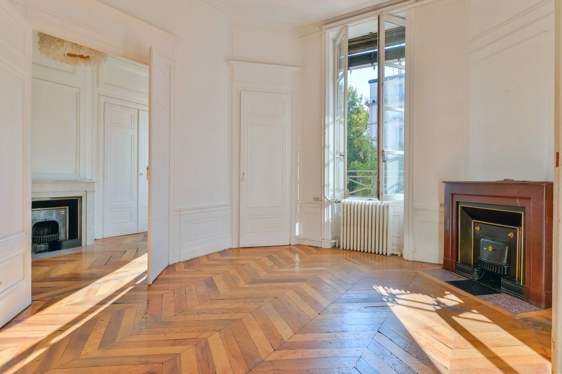 Appartamento a Les Brotteaux-Bellecombe-Masséna, Lyon 6e Arrondissement, Lione 2 - 19102595