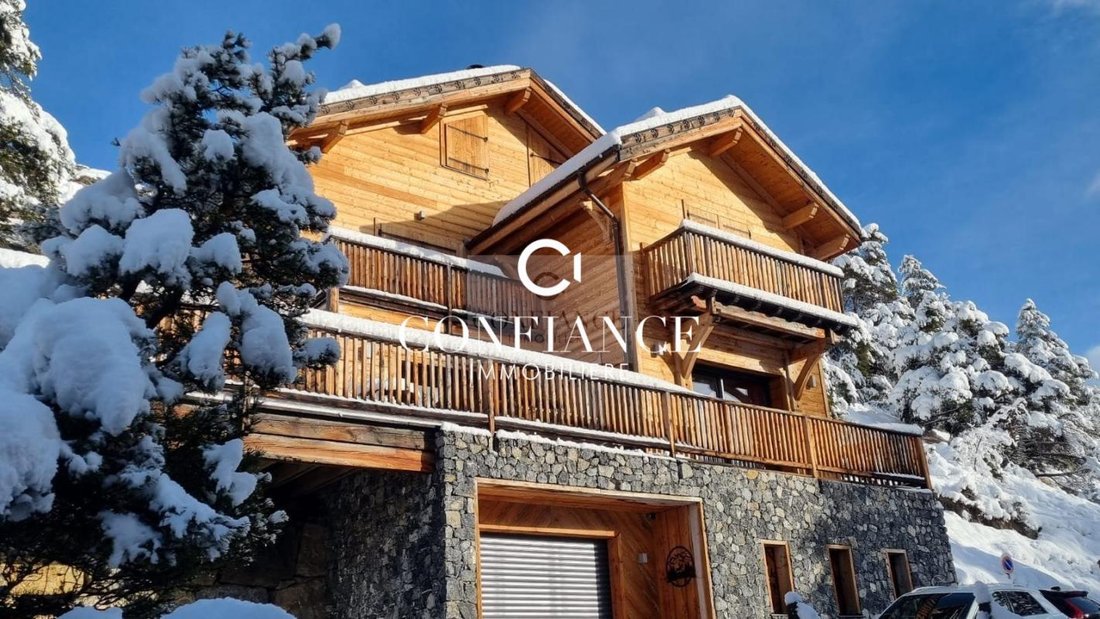 Chalet in Saint-Etienne-de-Tinée, Provence-Alpes-Côte d'Azur, France 1 - 19102625