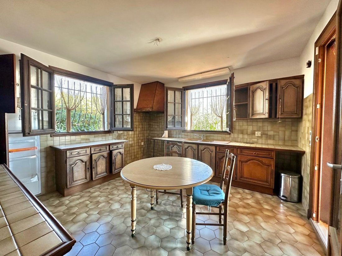 Casa a Carnoux-en-Provence, Provenza-Alpi-Costa Azzurra, Francia 4 - 19102469