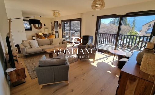 Appartement à Saint-Étienne-de-Tinée, Provence-Alpes-Côte d'Azur, France 1