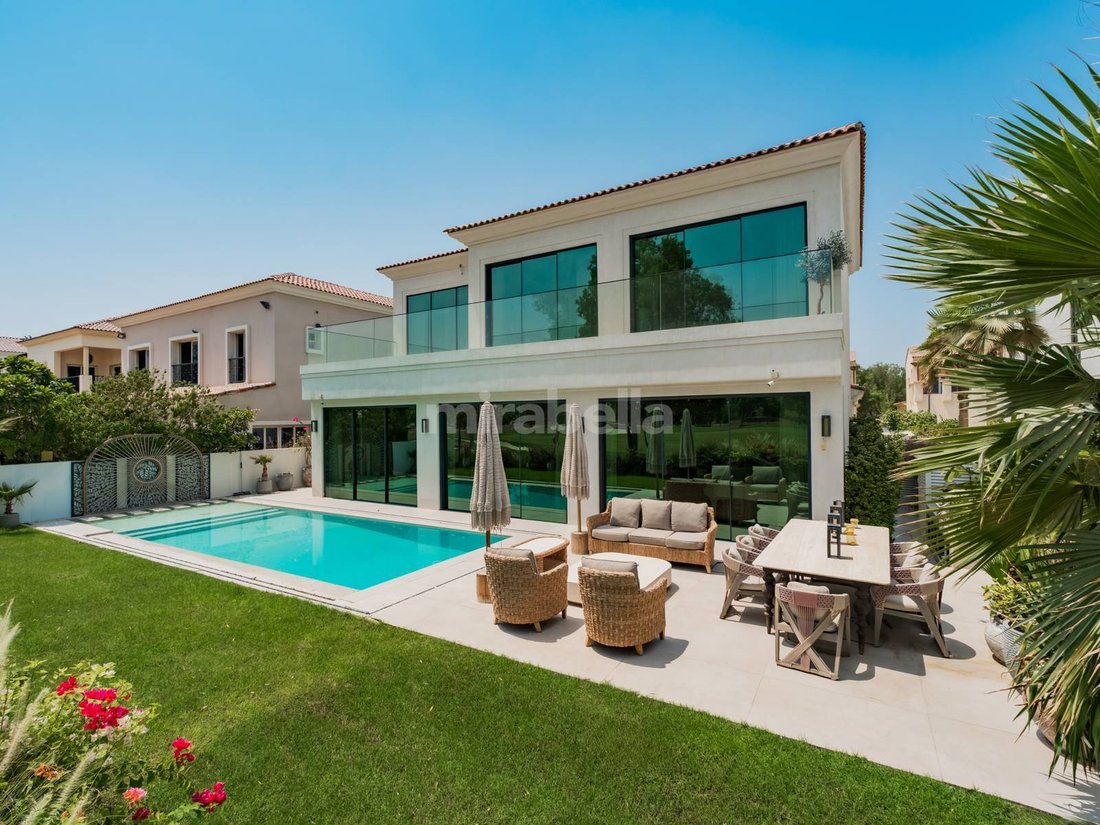 Villa in Jumeirah Golf Estates, Dubai, Vereinigte Arabische Emirate 1 - 19101660