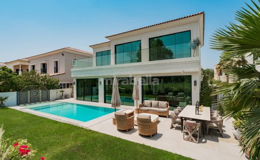 Villa in Jumeirah Golf Estates, Dubai, Vereinigte Arabische Emirate 1