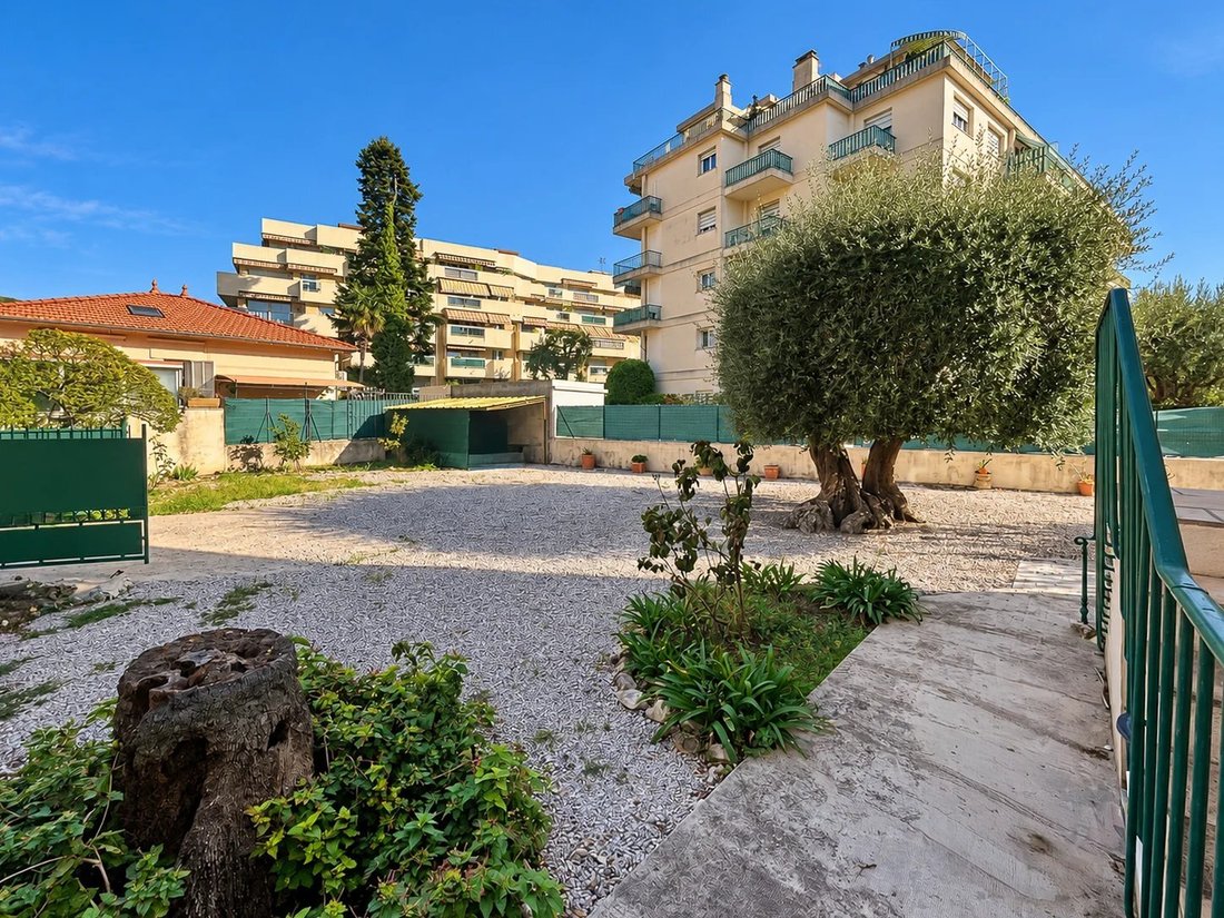 Haus in Nizza, Provence-Alpes-Côte d'Azur, Frankreich 4 - 19102278