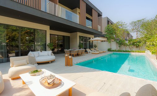 Villa in MBR- Al Merkad, Dubai, United Arab Emirates 1