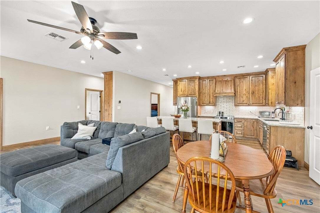 Casa a Hallettsville, Texas, Stati Uniti 5 - 19101366
