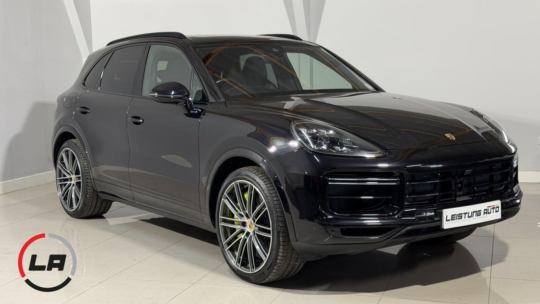 Suv in Huntingdon, United Kingdom 1 - 19101502