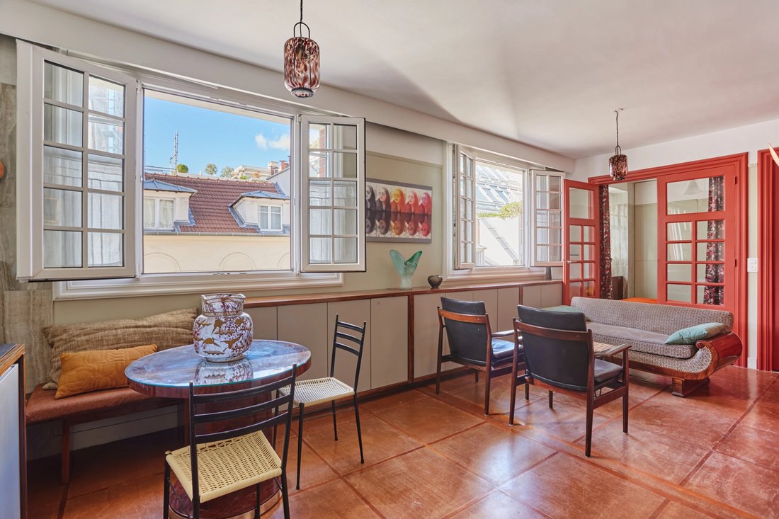Apartment in Gros Caillou, Paris 7e Arrondissement, Paris 2 - 19102338