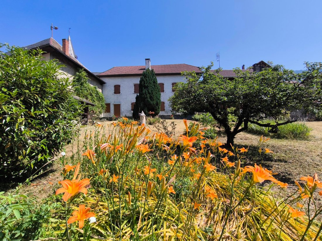 Casa a Viuz-en-Sallaz, Auvergne-Rodano-Alpi, Francia 1 - 19102537