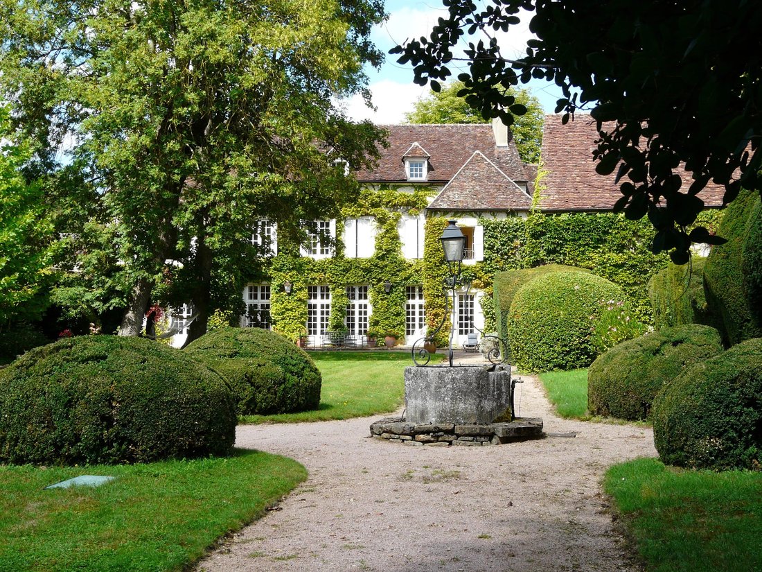 Château à Vézelay, Bourgogne-Franche-Comté, France 2 - 19102404