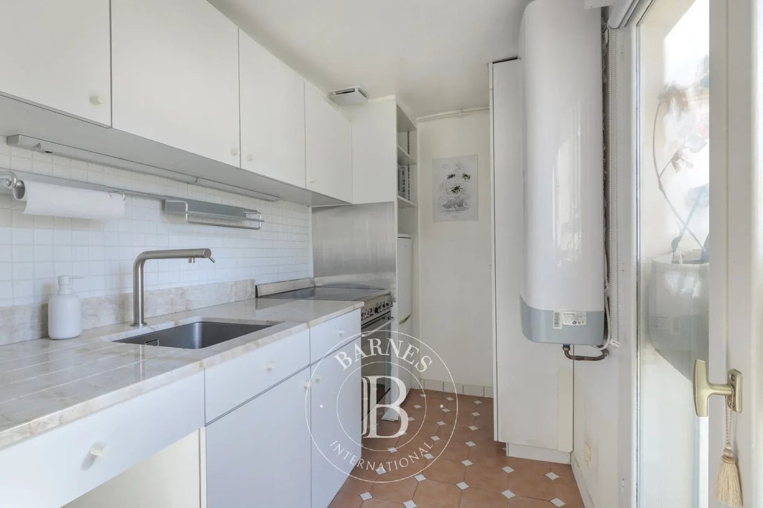 Apartamento en Saint Philippe du Roule, Paris 8e Arrondissement, París 5 - 19101977