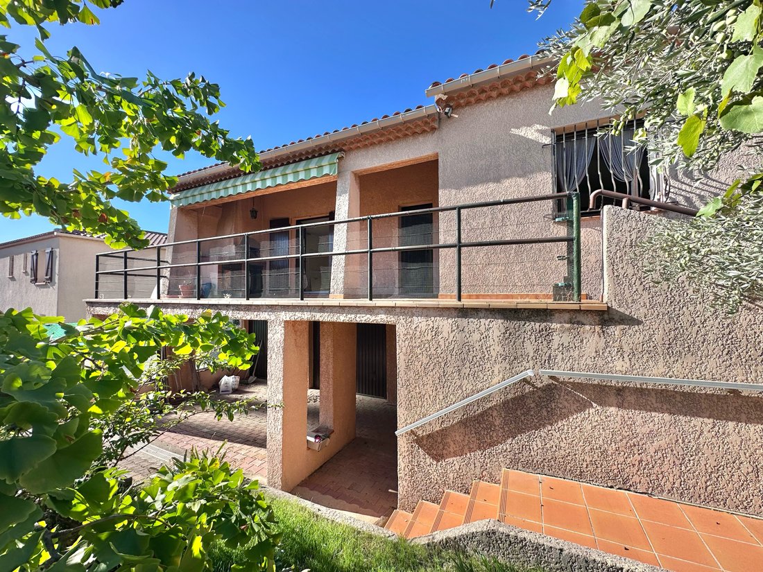 Casa a Carnoux-en-Provence, Provenza-Alpi-Costa Azzurra, Francia 1 - 19102469