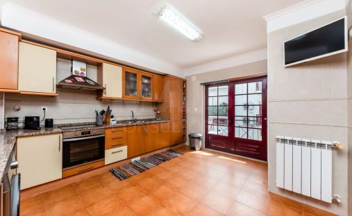 Villa in Vialonga, Lissabon, Portugal 1