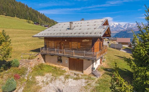 Chalet in Hauteluce, Auvergne-Rhône-Alpes, France 1