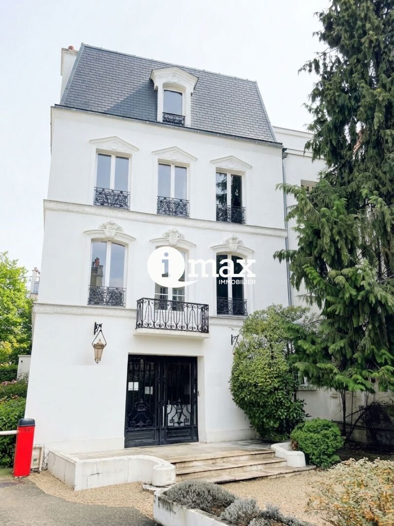 Apartment in Saint-Cloud, Ile-de-France, France 1 - 18989085