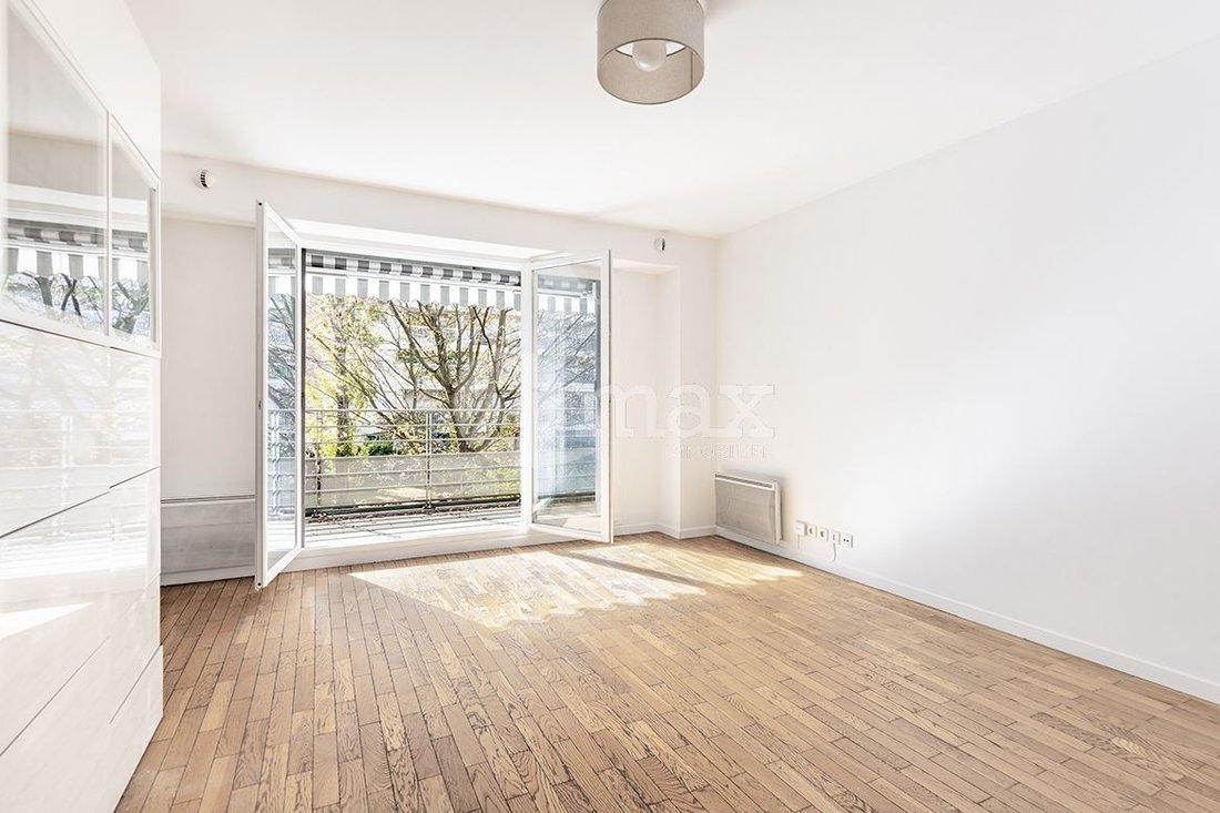 Apartment in Hôtel de Ville, Courbevoie, France 1 - 18900966