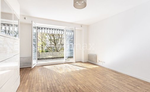 Apartment in Hôtel de Ville, Courbevoie, France 1