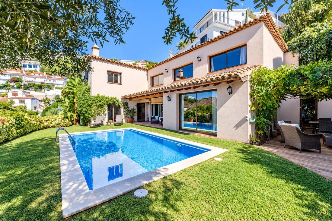 Villa in Sitges, Catalonia, Spain 1 - 19101946