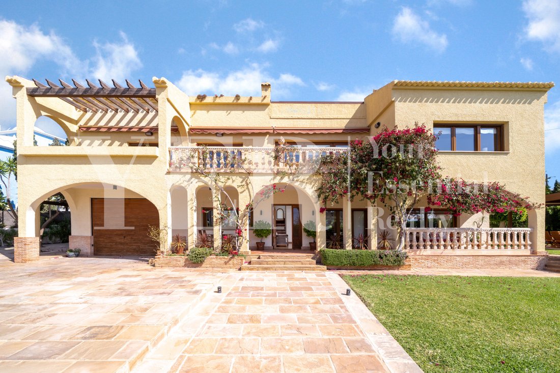 Villa in El Campello, Land Valencia, Spanien 1 - 18474118