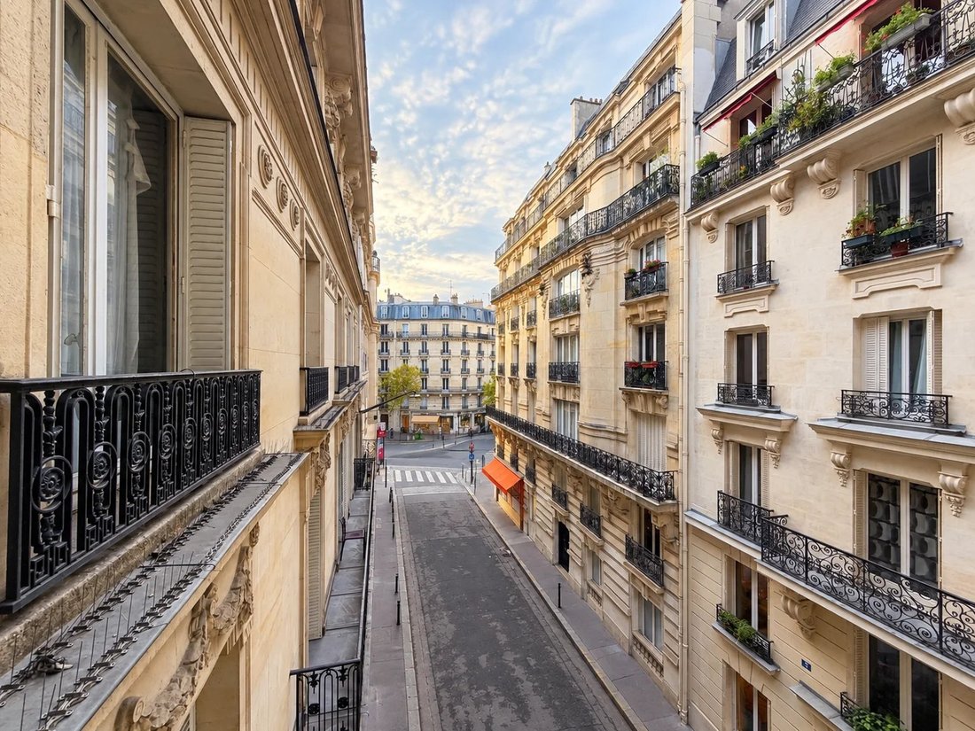 Apartment in Courcelles-Wagram, Paris 17e Arrondissement, Paris 4 - 19102587