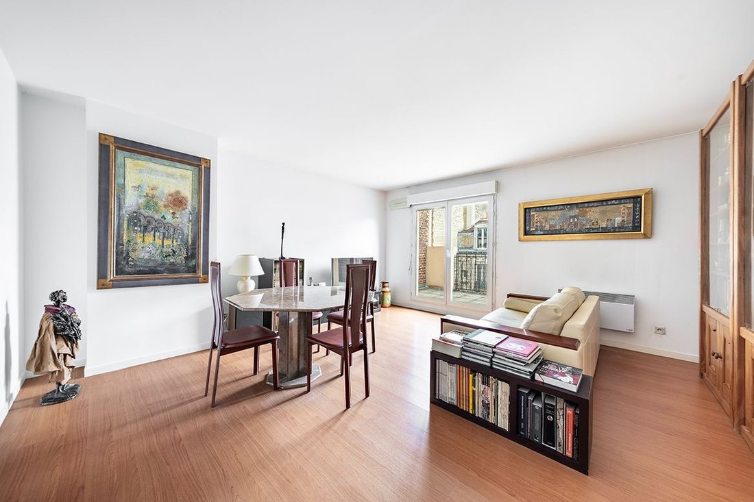 Apartment in Bois-Colombes, Ile-de-France, France 1 - 19097687