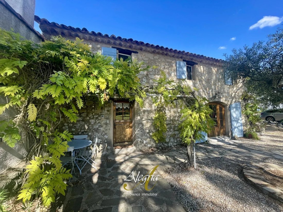Country House in Fox-Amphoux, Provence-Alpes-Côte d'Azur, France 1 - 19102083