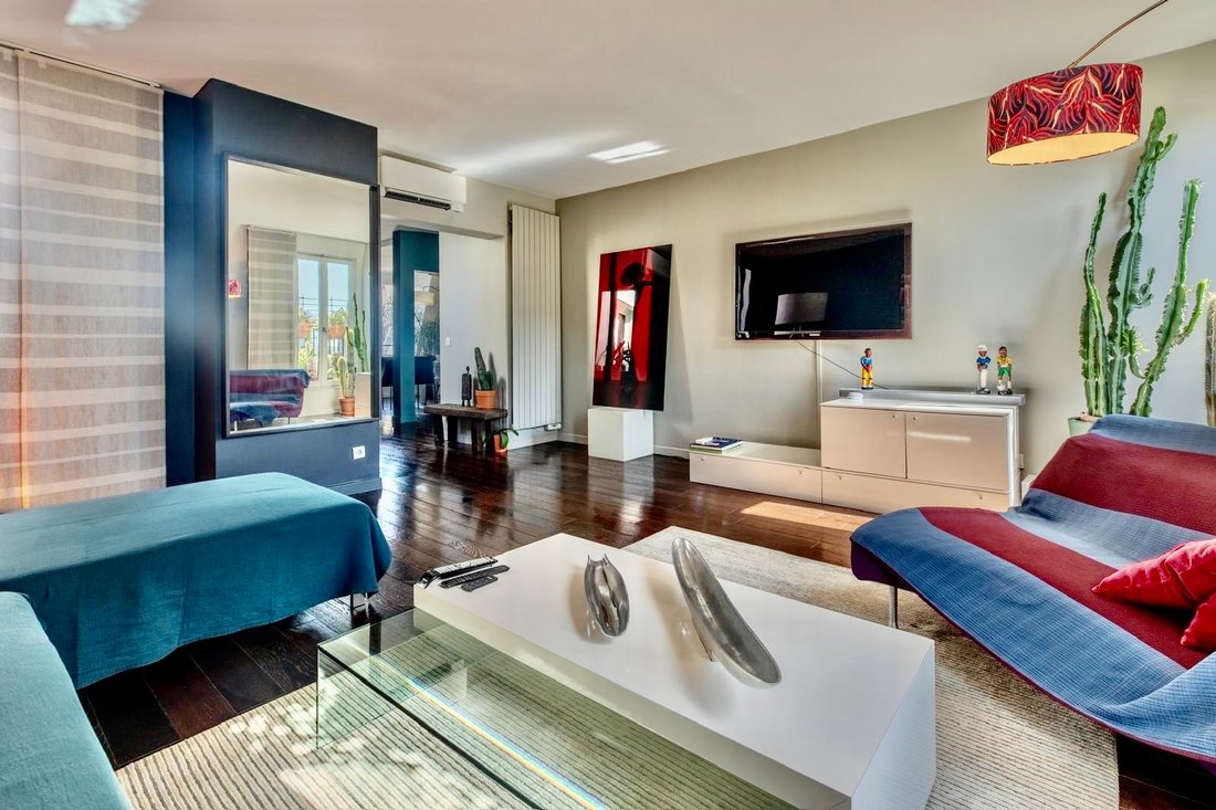 Apartment in Porte Saint Denis-Paradis, Paris 10e Arrondissement, Paris 3 - 19102678