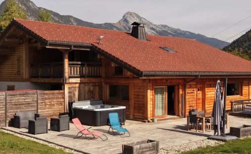 Chalet en Sud, Thones, Francia 1