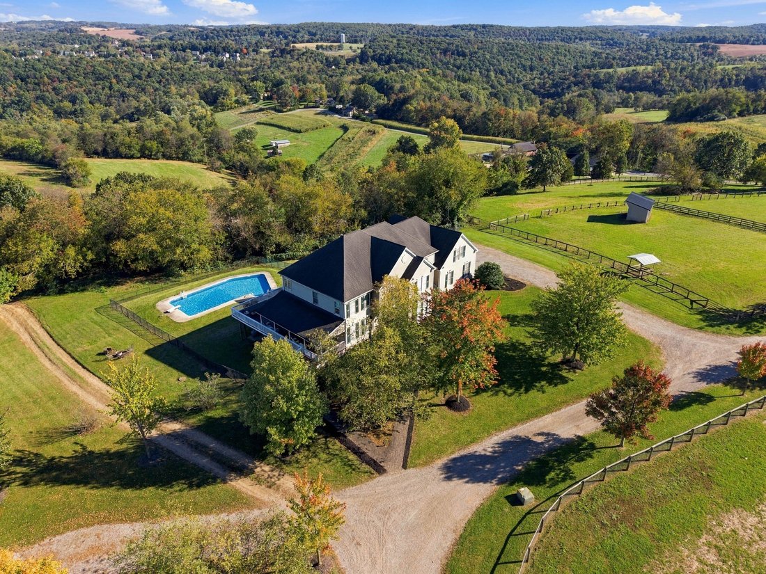 Farm Ranch in Glen Rock, Pennsylvania, United States 1 - 19099697
