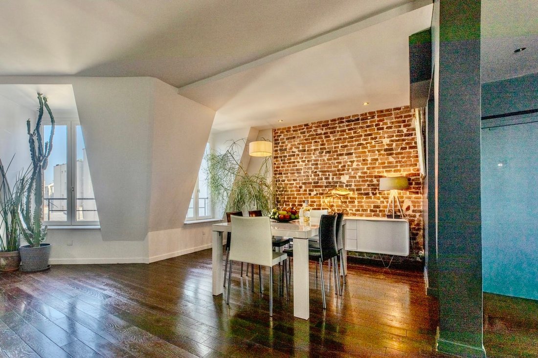 Apartment in Porte Saint Denis-Paradis, Paris 10e Arrondissement, Paris 4 - 19102678