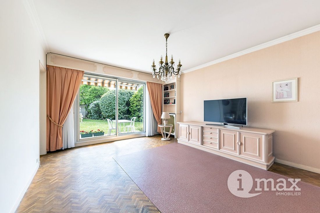 Apartment in Bois-Colombes, Ile-de-France, France 3 - 18907125