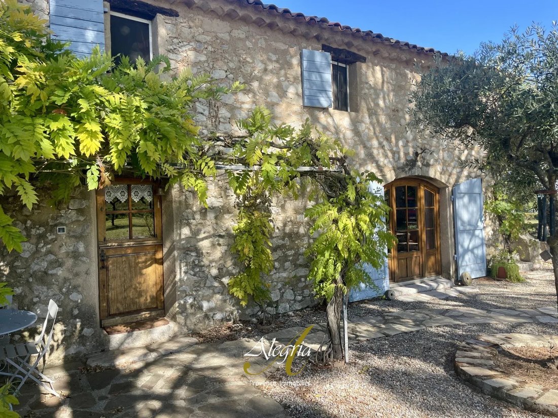 Country House in Fox-Amphoux, Provence-Alpes-Côte d'Azur, France 3 - 19102083