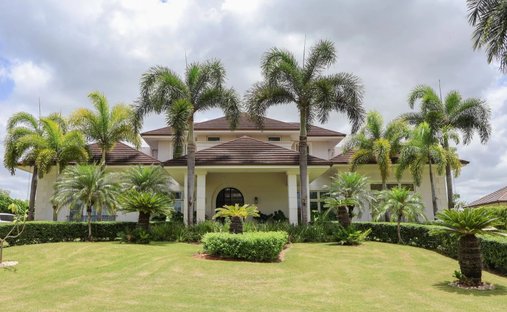 Villa in La Romana, La Altagracia Province, Dominican Republic 1