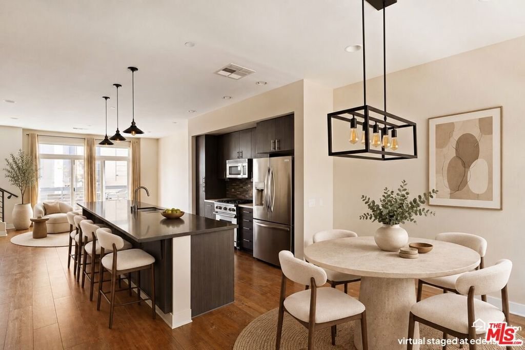 Appartement à Los Angeles, Californie, États-Unis 1 - 18811230