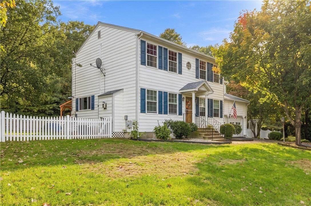 House in Smithfield, Rhode Island, United States 2 - 19101379