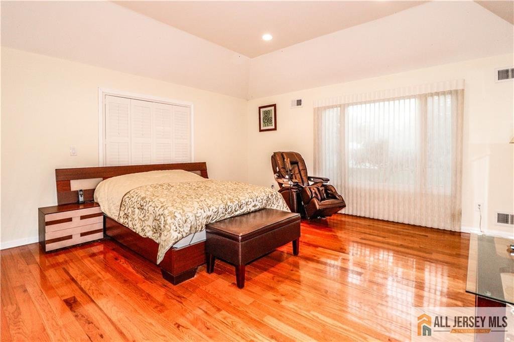 House in Metuchen, New Jersey, United States 5 - 19102728