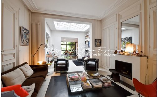 House in Saint Maurice-Pellevoisin, Lille, France 1