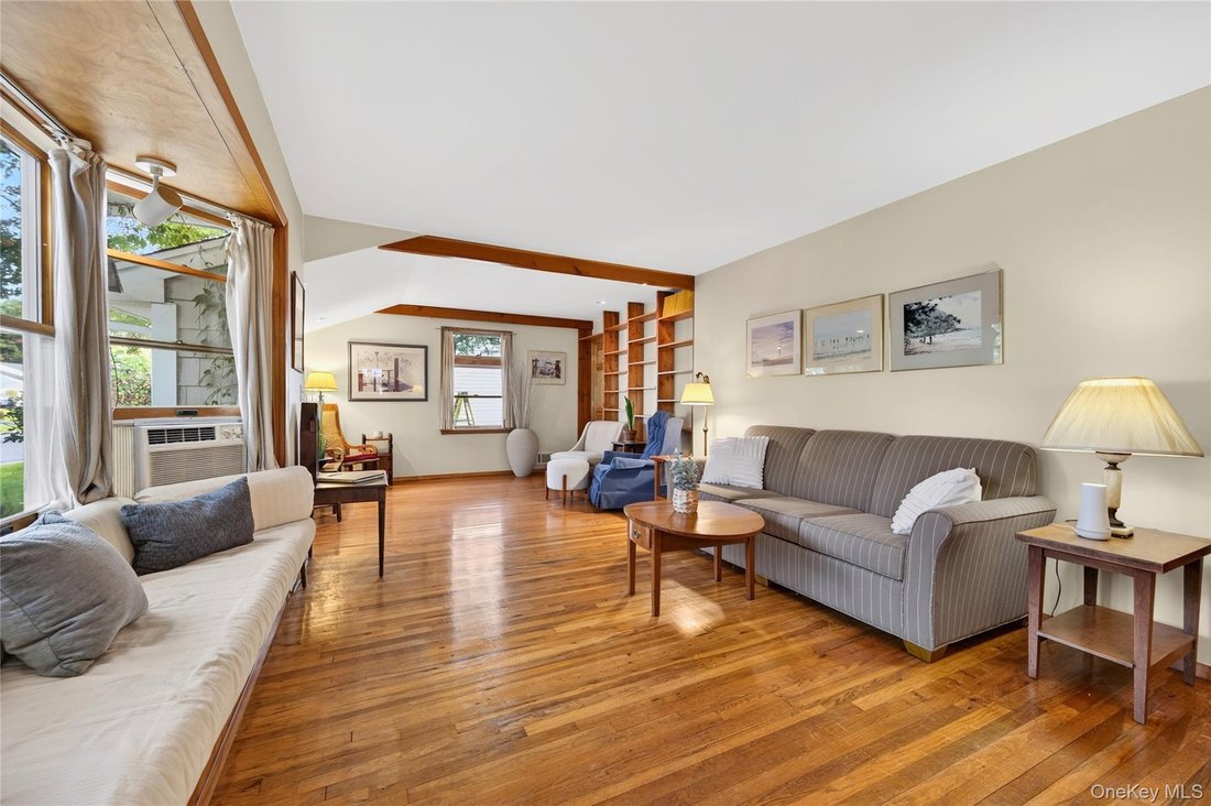 Casa a East Northport, New York, Stati Uniti 1 - 19102951