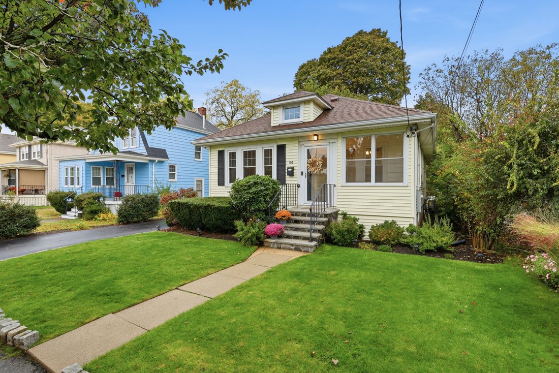 House in Waltham, Massachusetts, United States 3 - 19102946