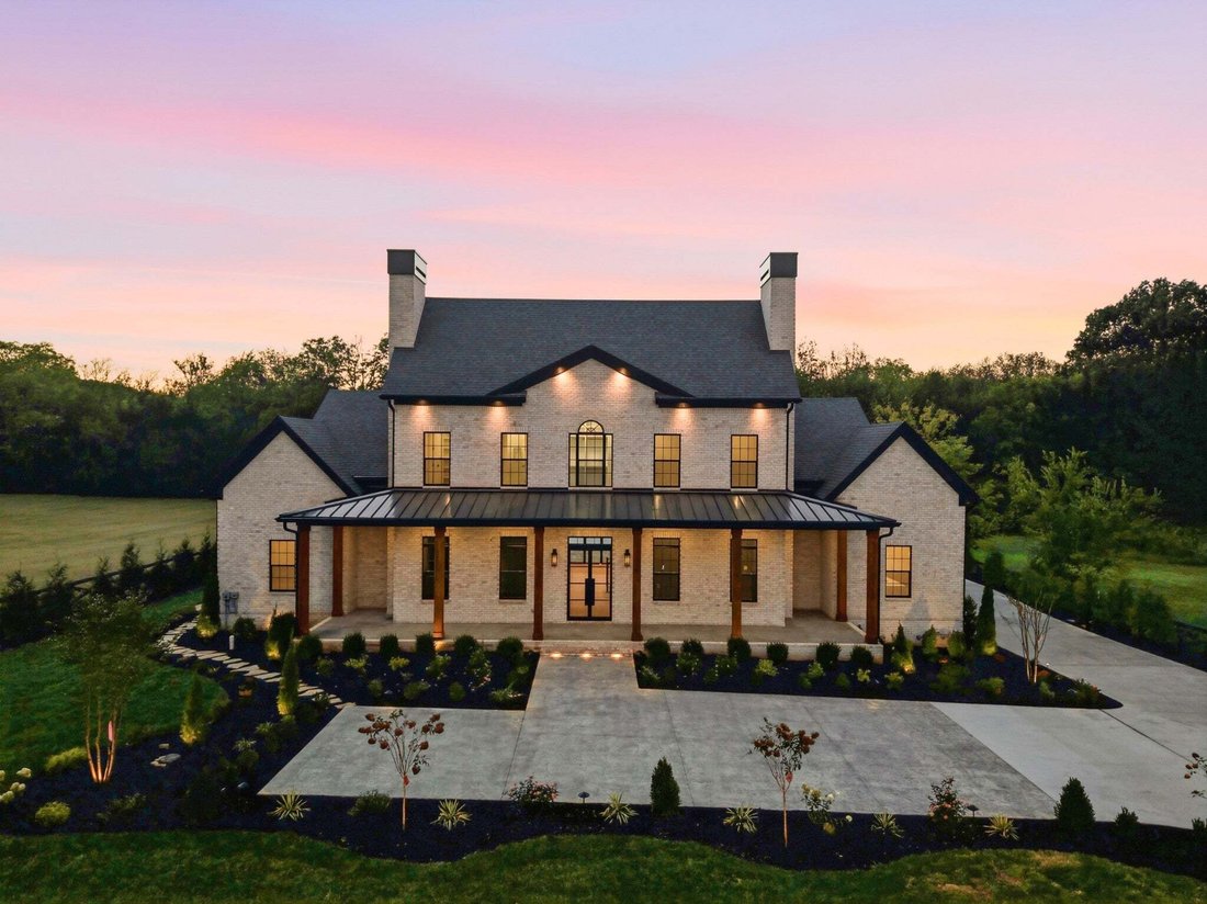 House in College Grove, Tennessee, United States 1 - 19104218
