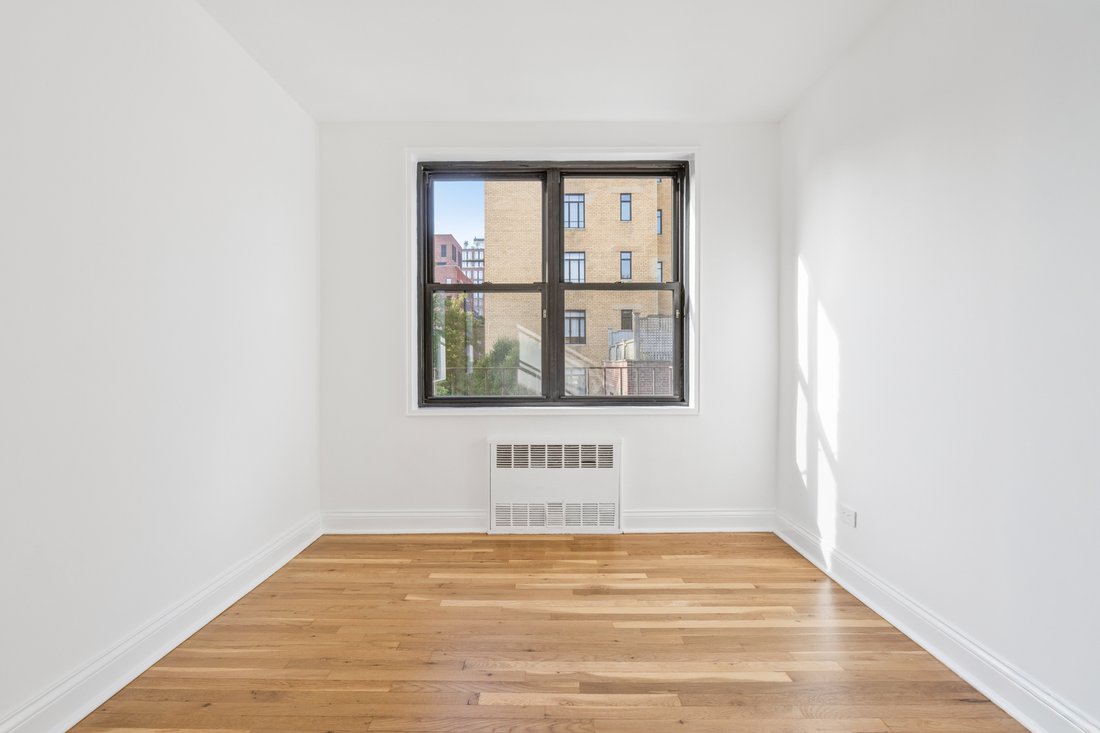 Co Op in New York, New York, United States 5 - 19105259