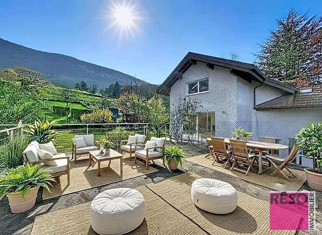Villa a Archamps, Auvergne-Rodano-Alpi, Francia 1 - 19106598