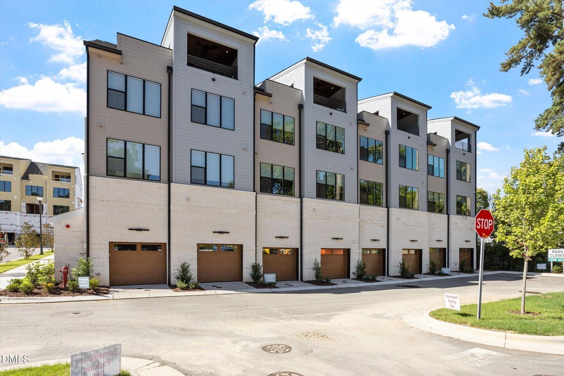 Condo in Cary, North Carolina, United States 1 - 19104333