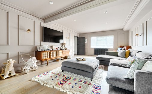 House in Barnet, England 1