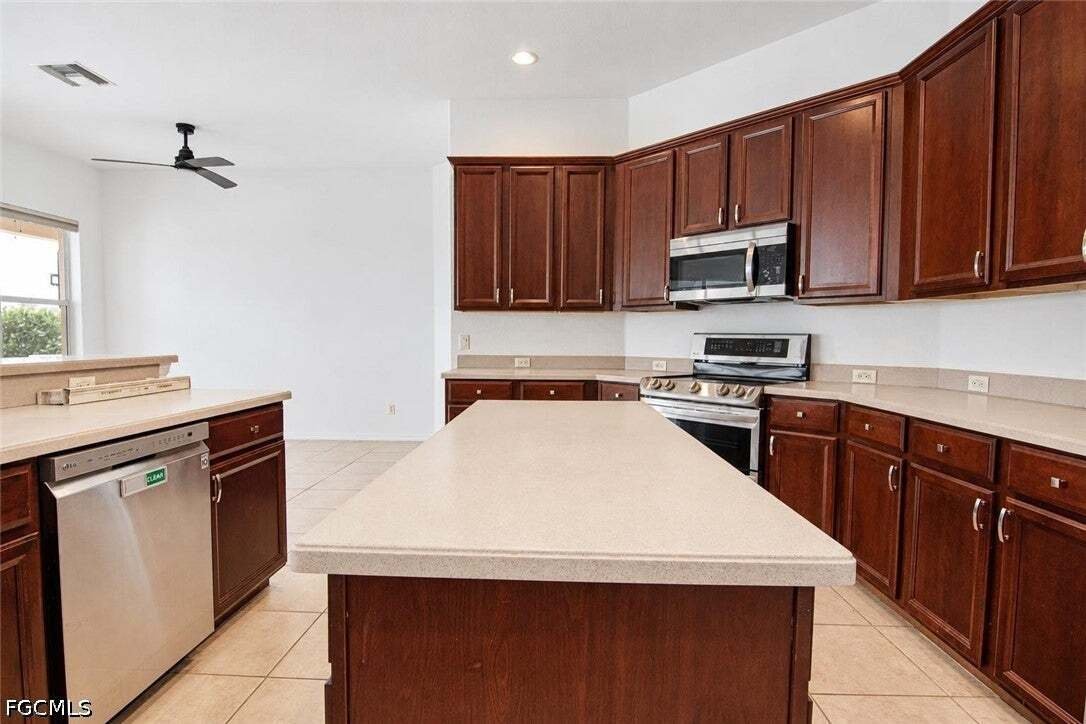 House in Cape Coral, Florida, United States 3 - 19103787