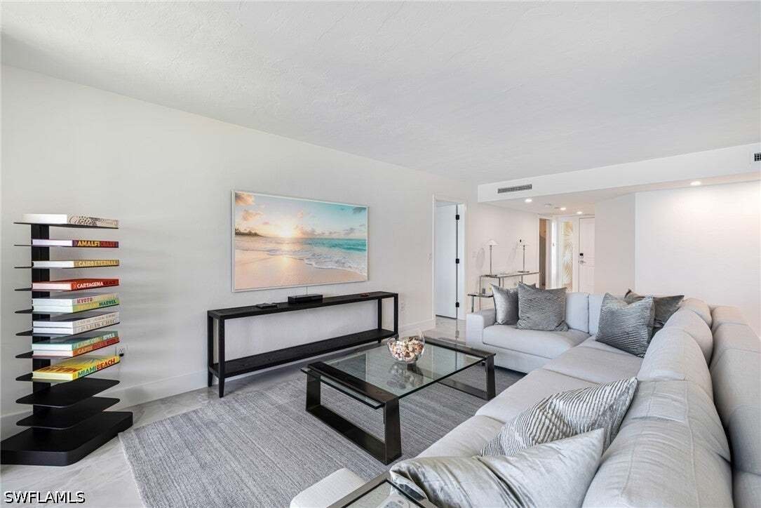 Condo in Naples, Florida, United States 3 - 19103816
