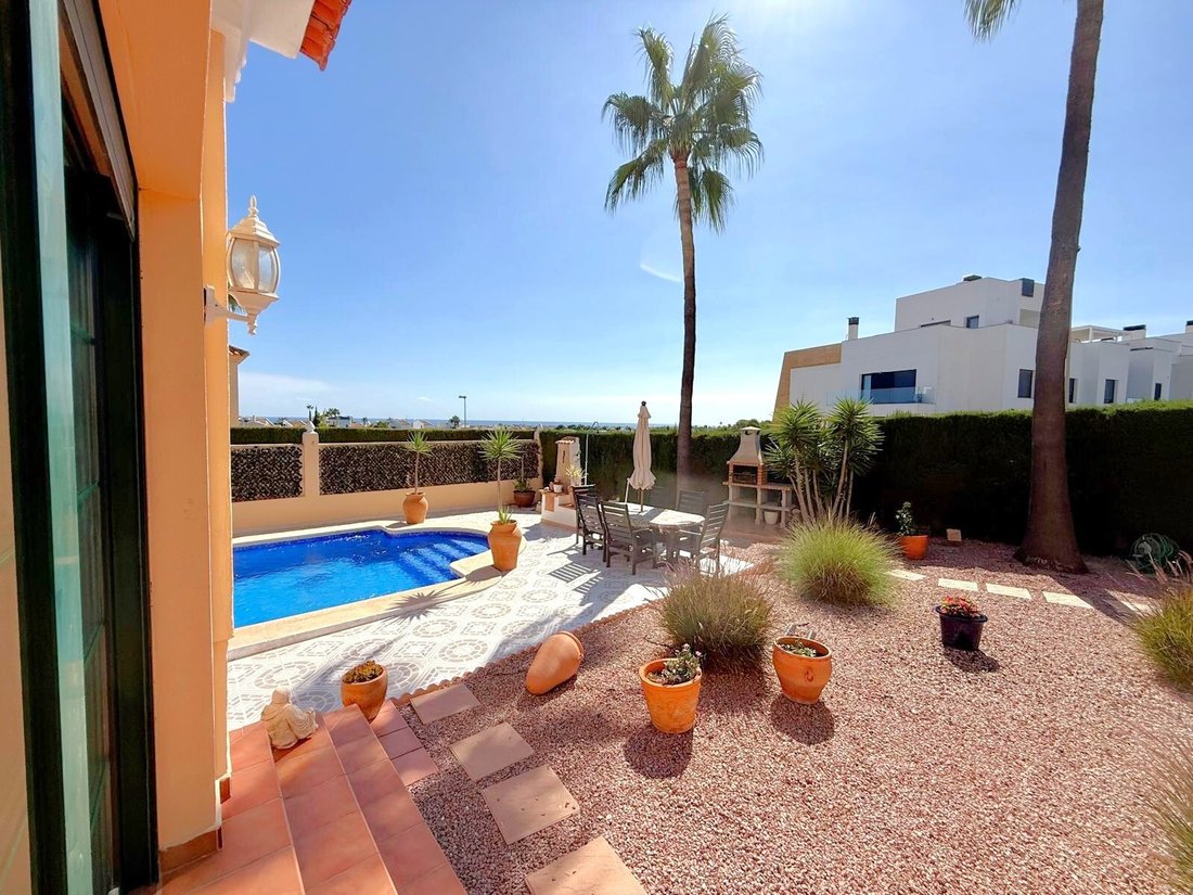 Villa in Orihuela, Land Valencia, Spanien 4 - 19105625